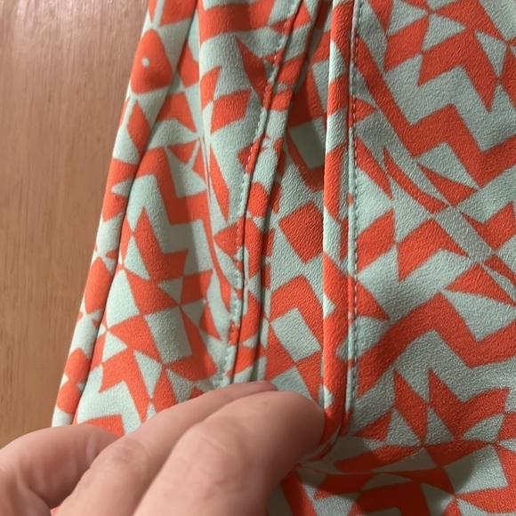 The Limited Women's Printed Elastic Wait Tie Waist Pull-On Shorts Orange Size M‍ - Picture 3 of 8